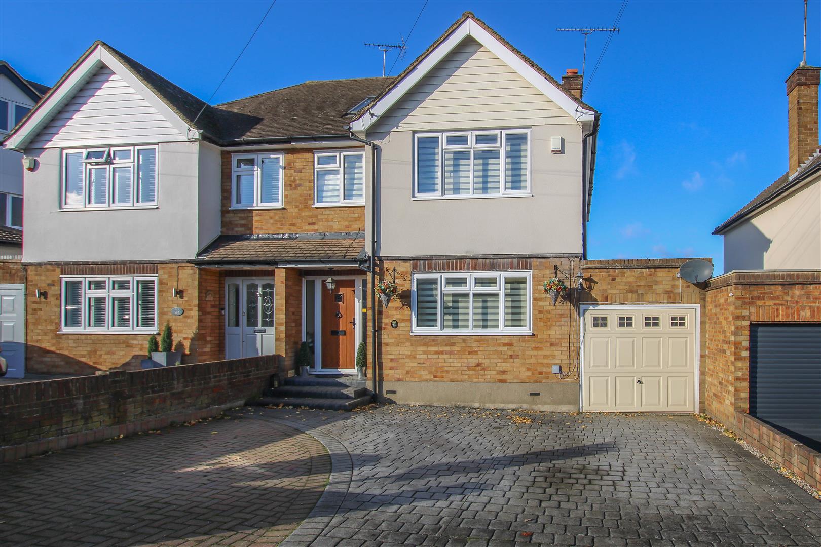 Shevon Way, Brentwood Keith Ashton